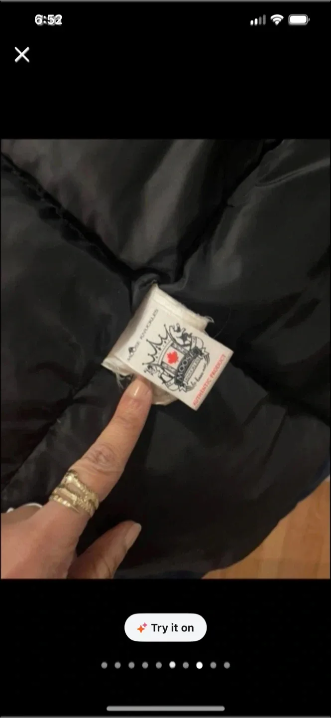 Moose Knuckles Stirling Parka - Size M image indicator(4)