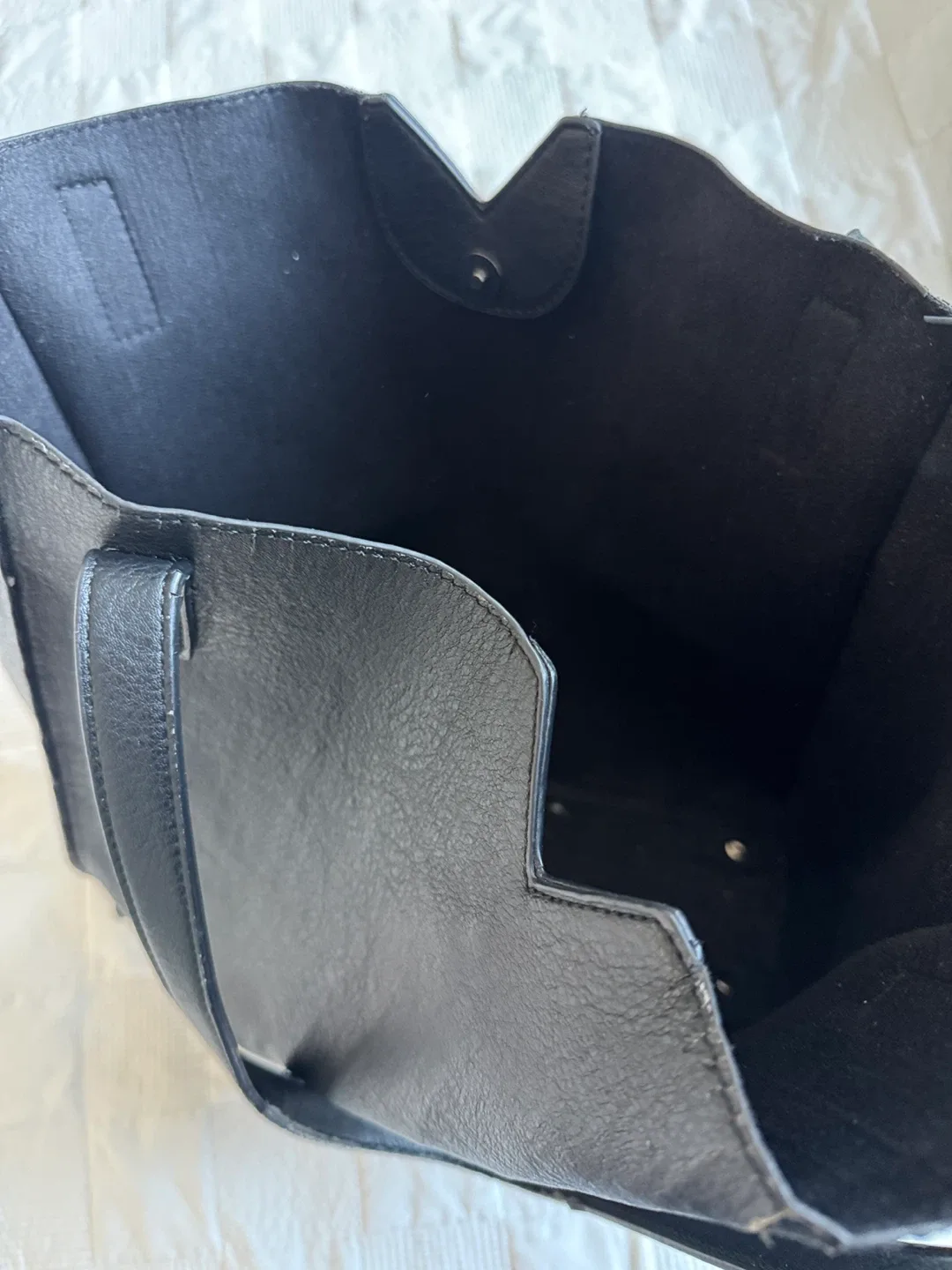 Pixie Mood Black Tote Bag image indicator(4)