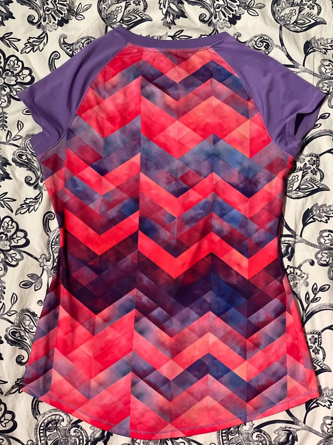 Red Legends Keep-It-Cool Shirt - Size M image indicator(3)