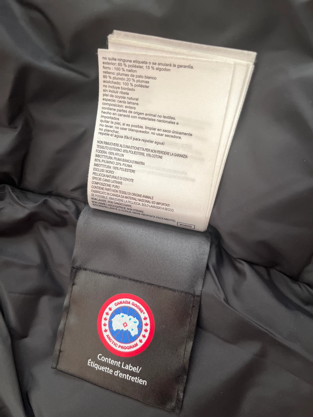 Used like new Canada Goose Fusion Fit Parka - Size M for women - photo 5