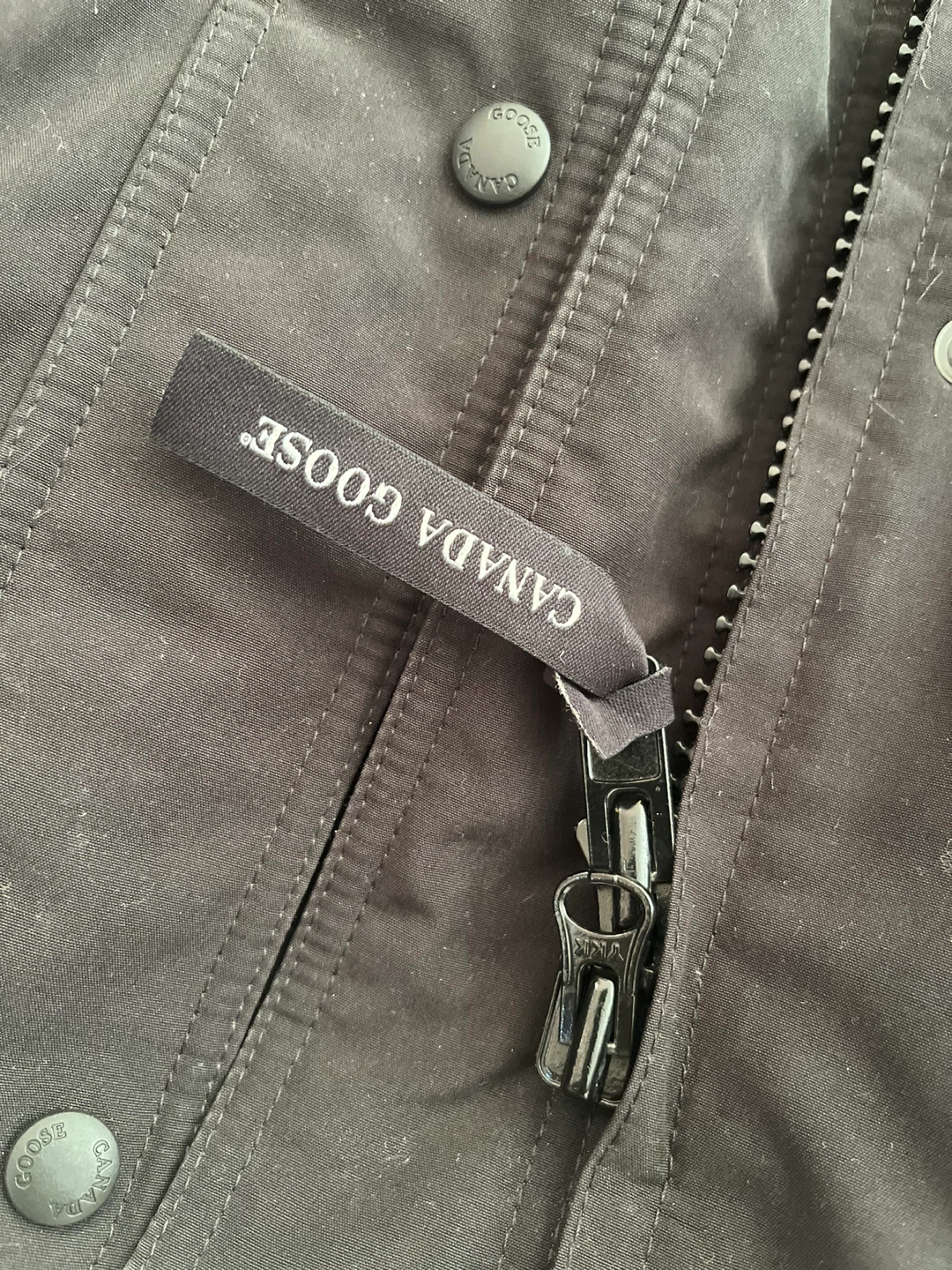 Used like new Canada Goose Fusion Fit Parka - Size M for women - photo 3