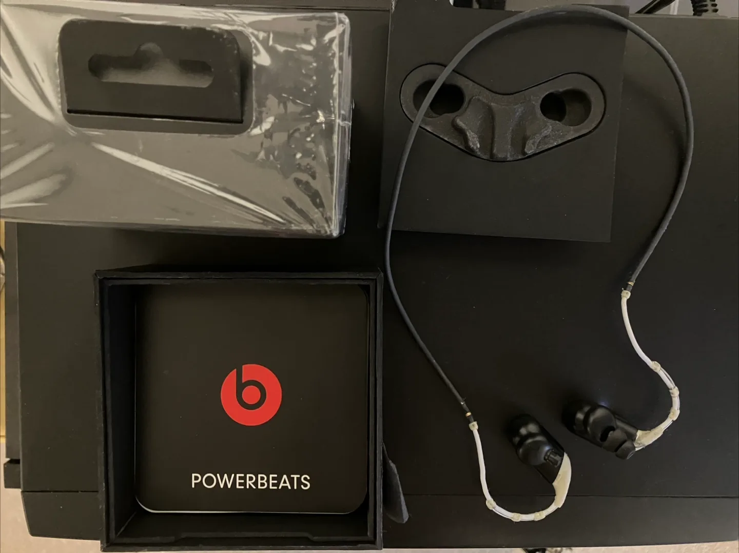 Powerbeats Earbud by Dr. Dre works AS IS