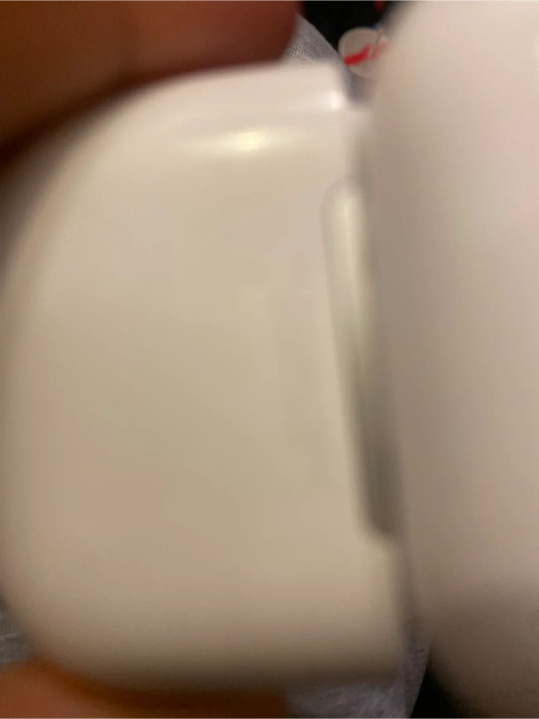 Apple AirPods Pro White image indicator(4)