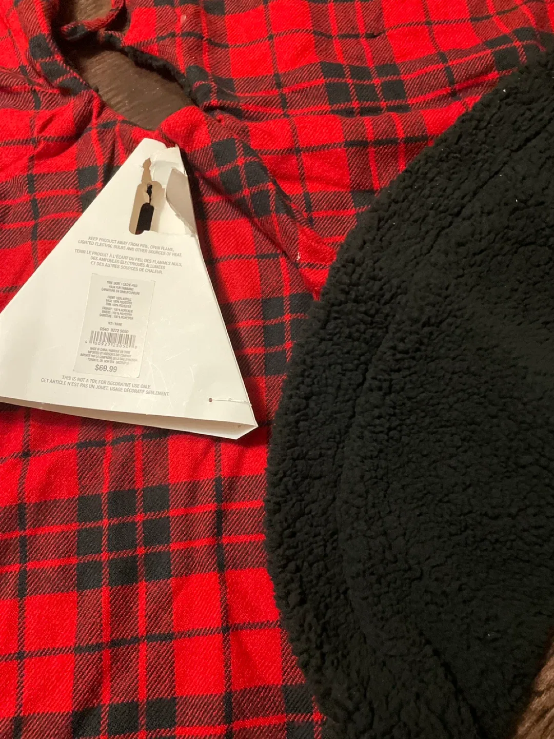 Hudson's Bay Red Plaid Tree Skirt image indicator(2)