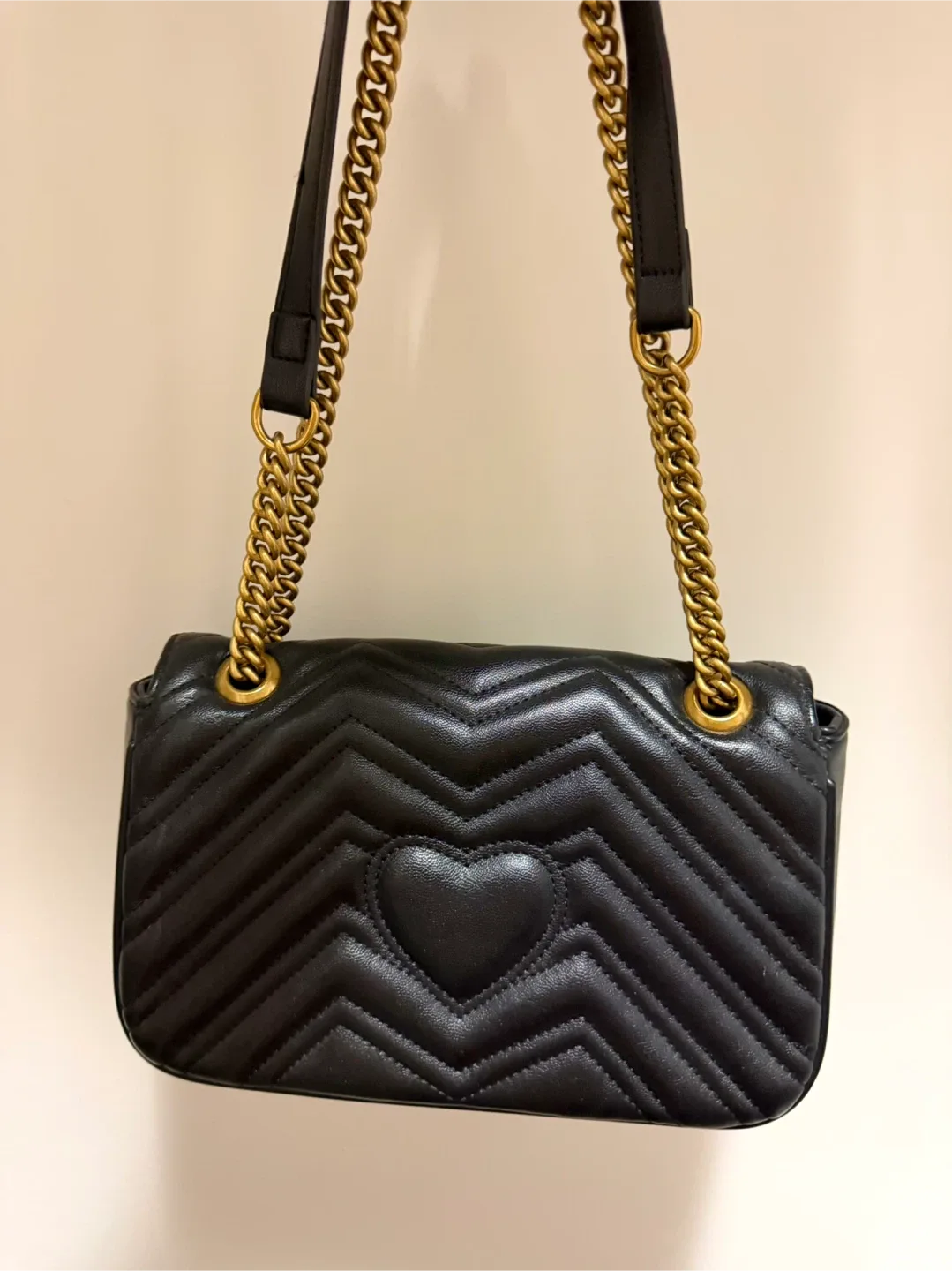 Gucci Marmont Shoulder Bag - Black image indicator(4)