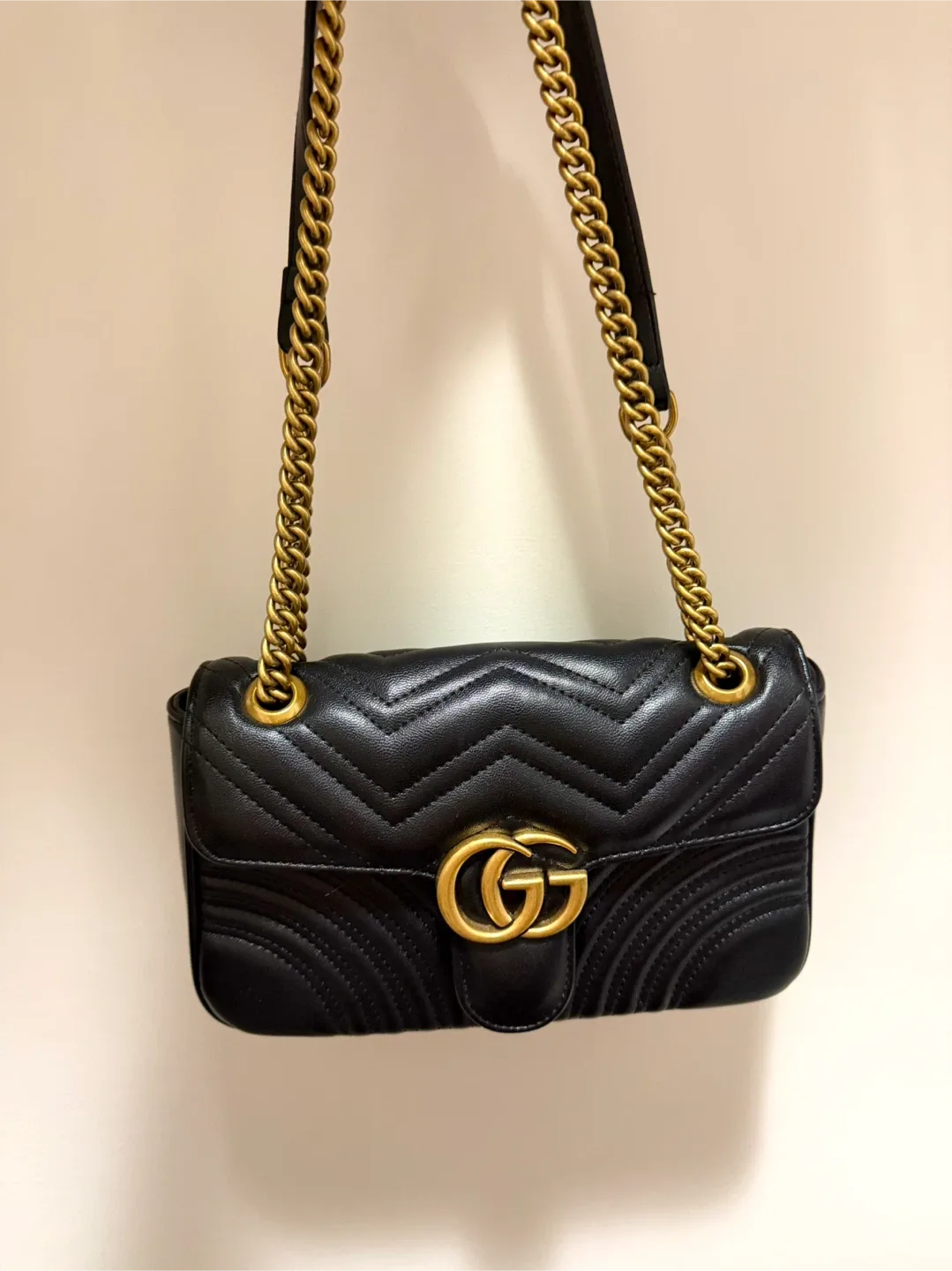 Gucci Marmont Shoulder Bag - Black