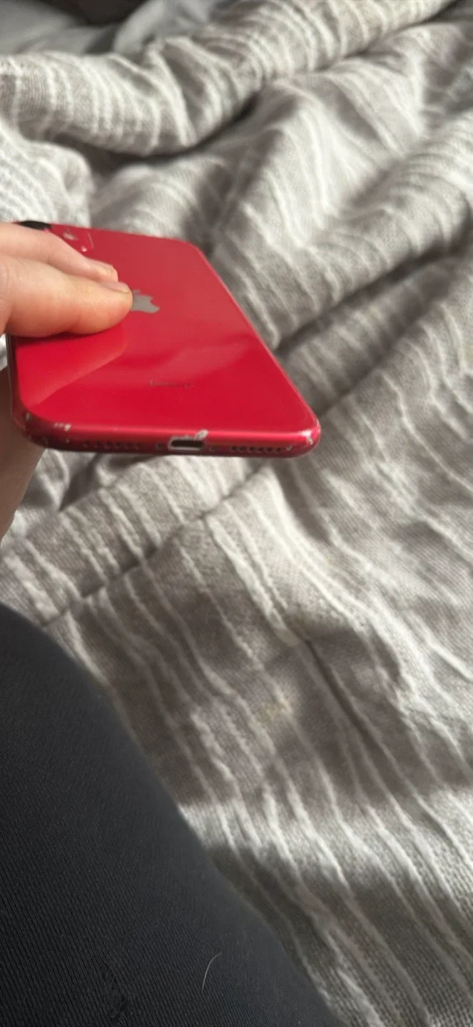 Apple iPhone 11 - Red/64g image indicator(5)