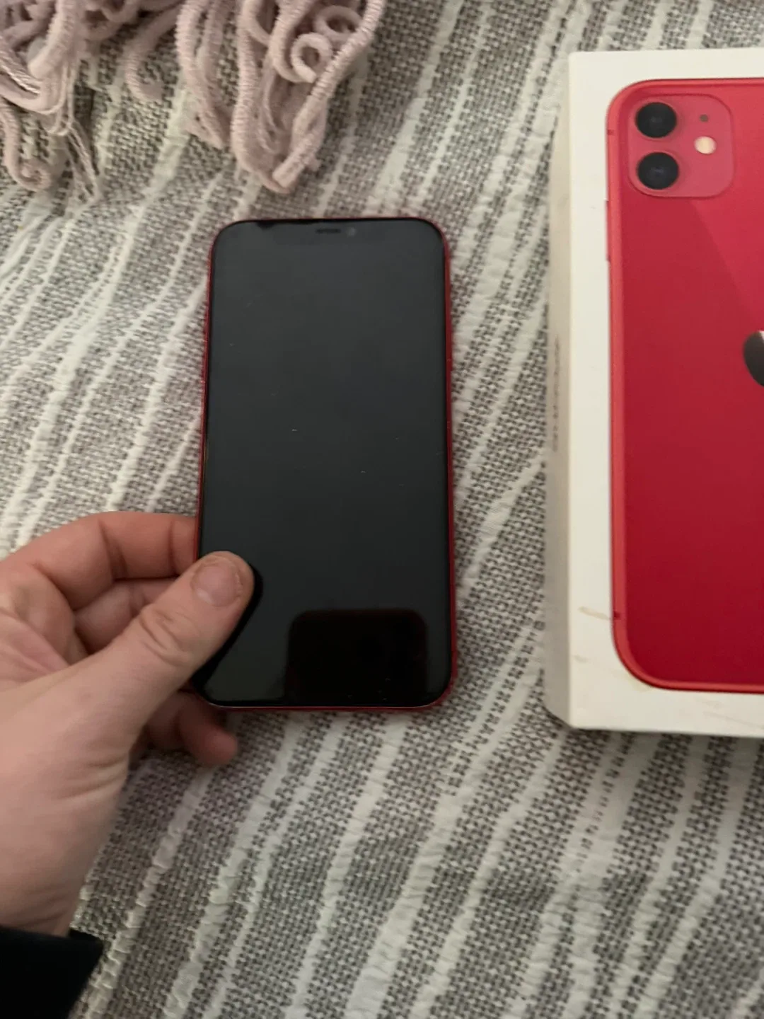 Apple iPhone 11 - Red/64g