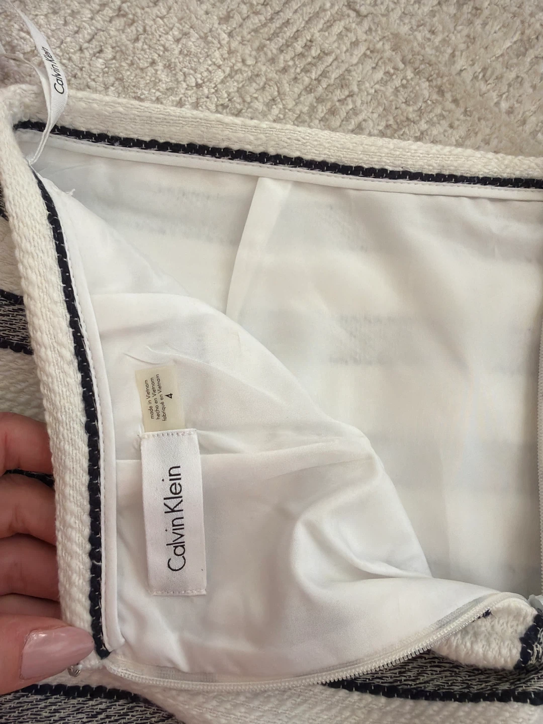 Calvin Klein Striped Skirt - Size 4 - photo 3