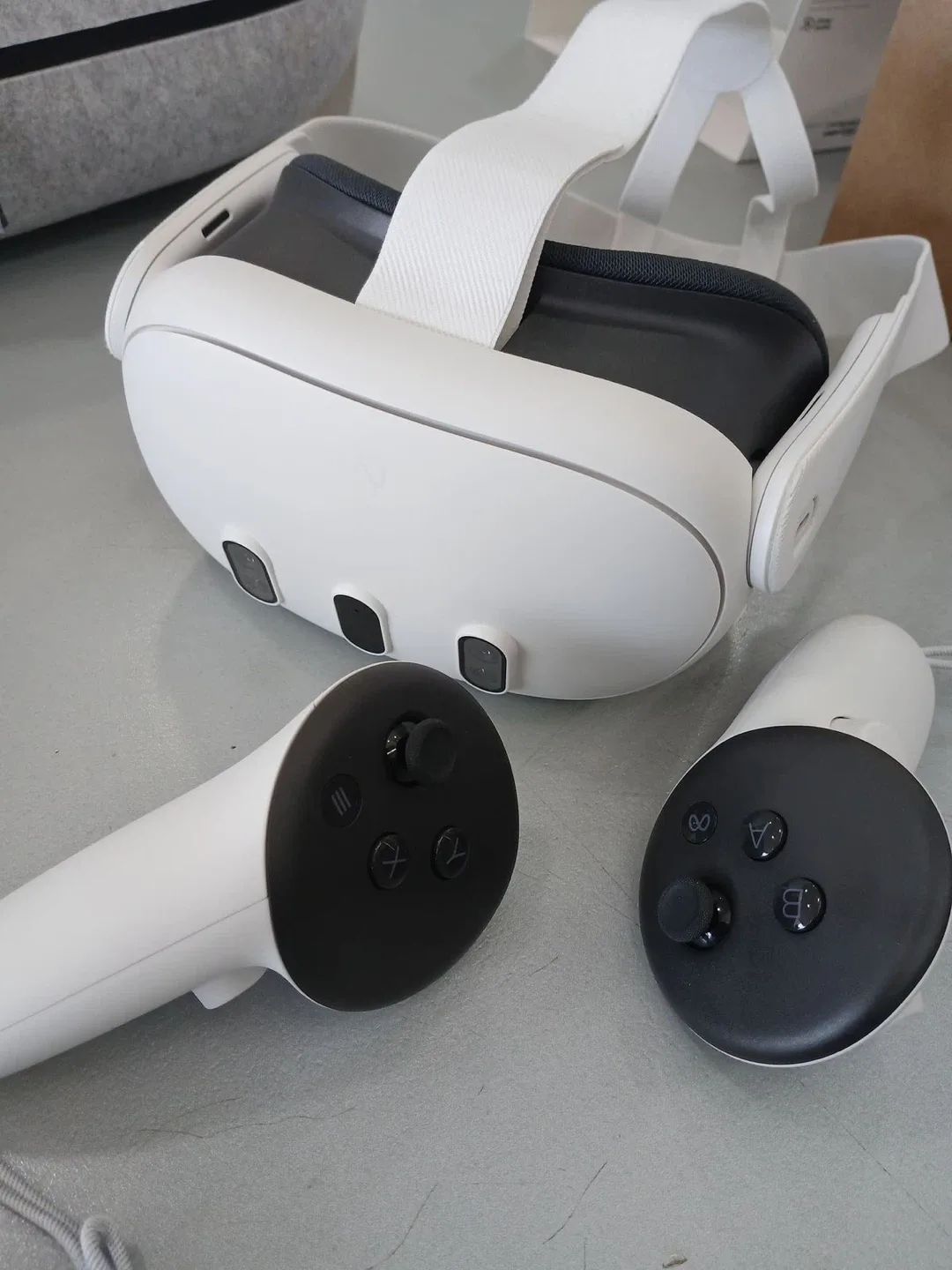 Meta Quest 3 VR Headset