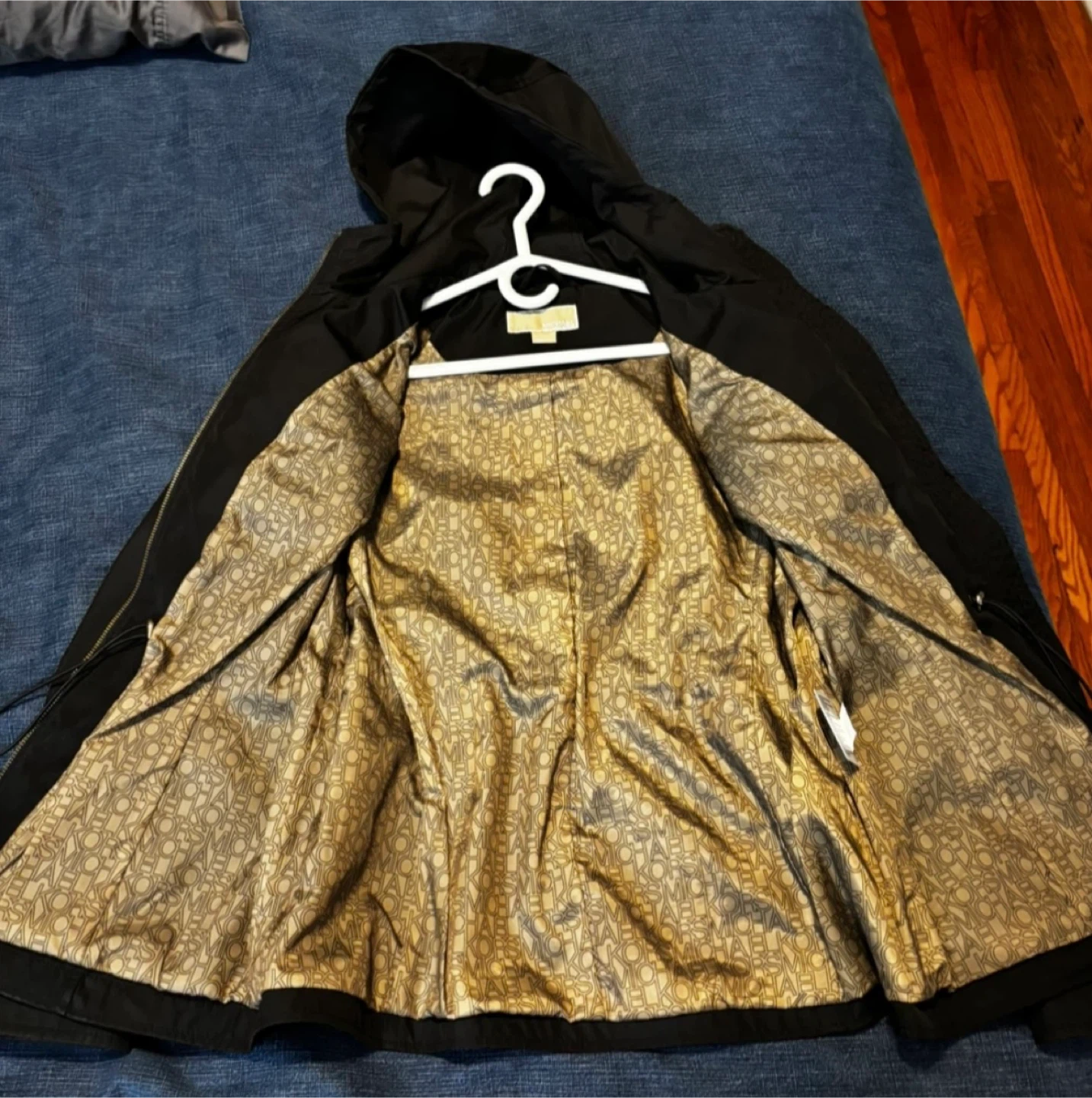 Michael Kors Rain Jacket, Size M - photo 4
