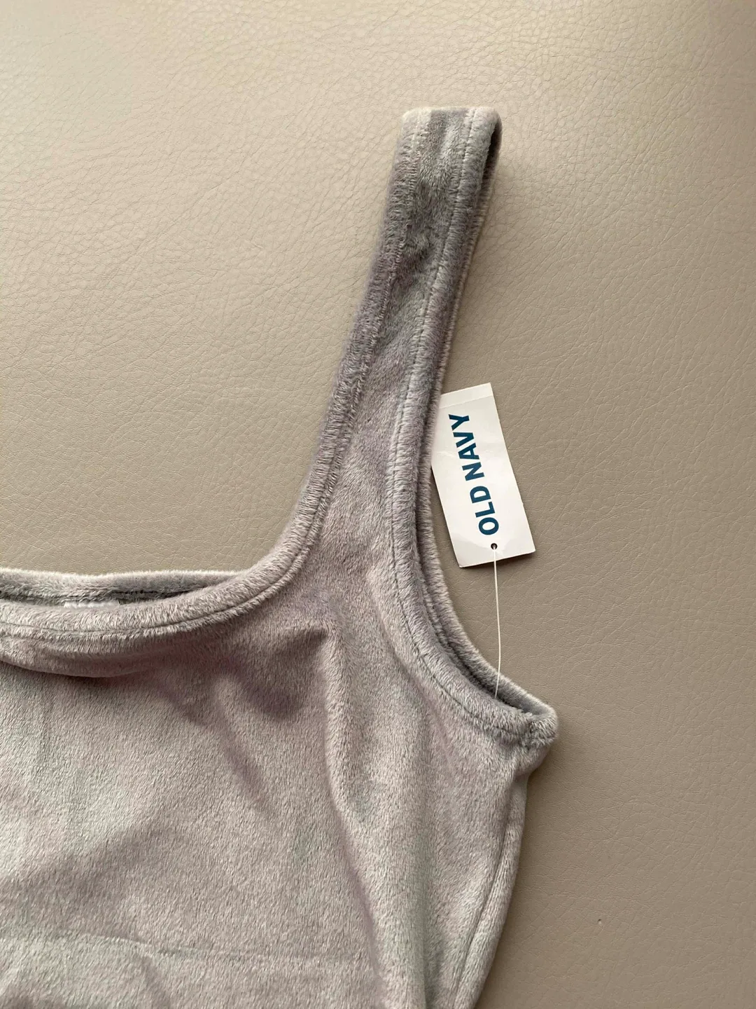 Old Navy Velour Tank Top image indicator(5)