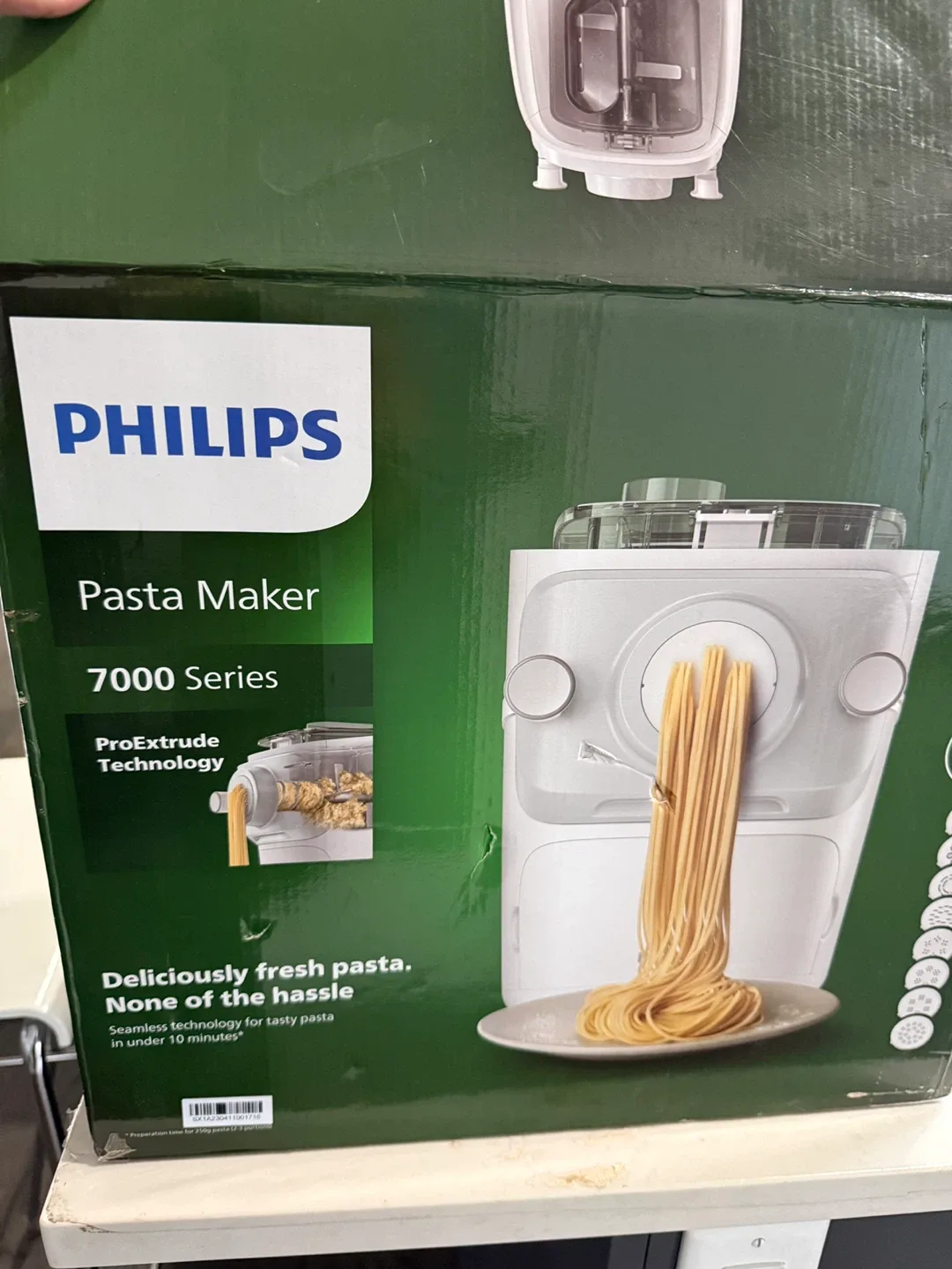 Philips Pasta Maker 7000 Series - Like New!