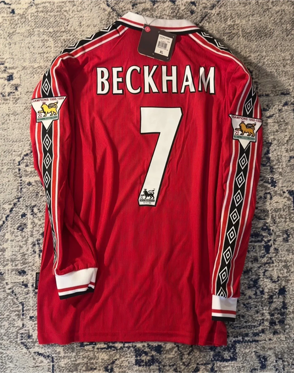 Manchester United Beckham #7 Jersey, Size XL image indicator(2)