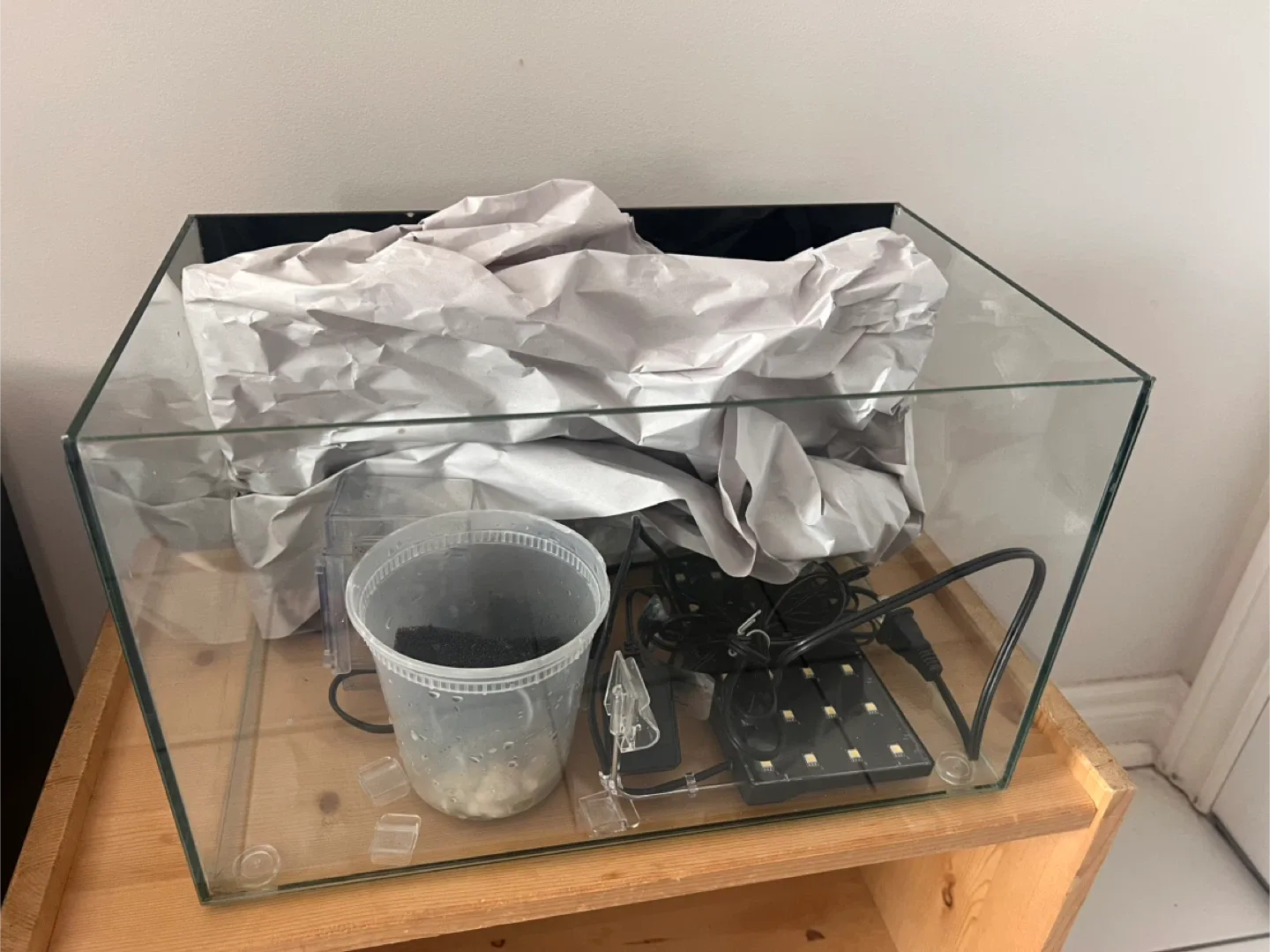 Top Fin Aquarium image indicator(2)