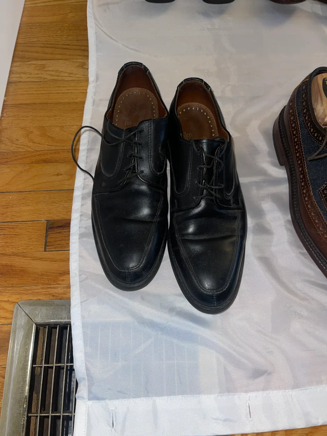 Allen Edmonds Black Leather Dress Shoes - Size 8.5