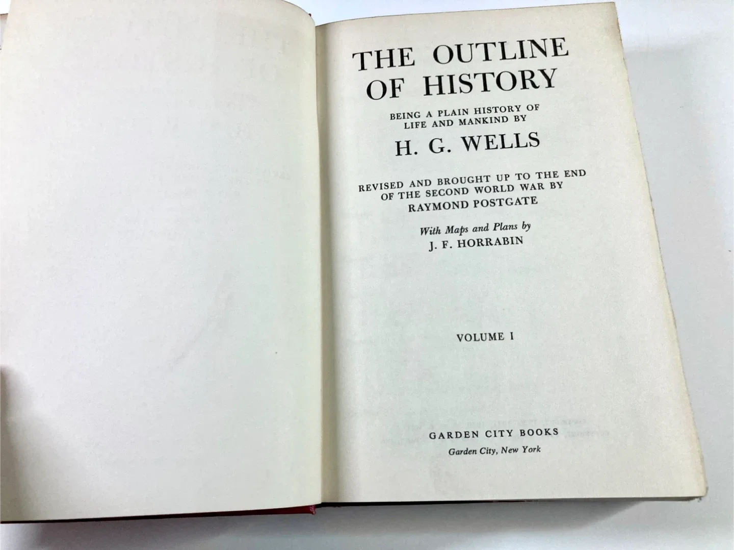 Vintage copy: The Outline of History Vol. I by H.G. Wells image indicator(3)