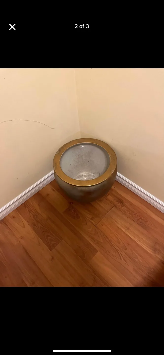 Gold Trimmed Planter ceramic image indicator(2)