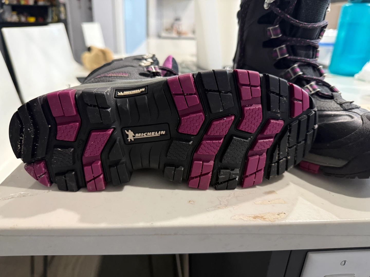Brand new columbia winter boots- size 7 - photo 2