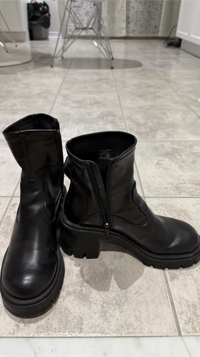 Black Platform Ankle Boots, Size 7 - photo 4