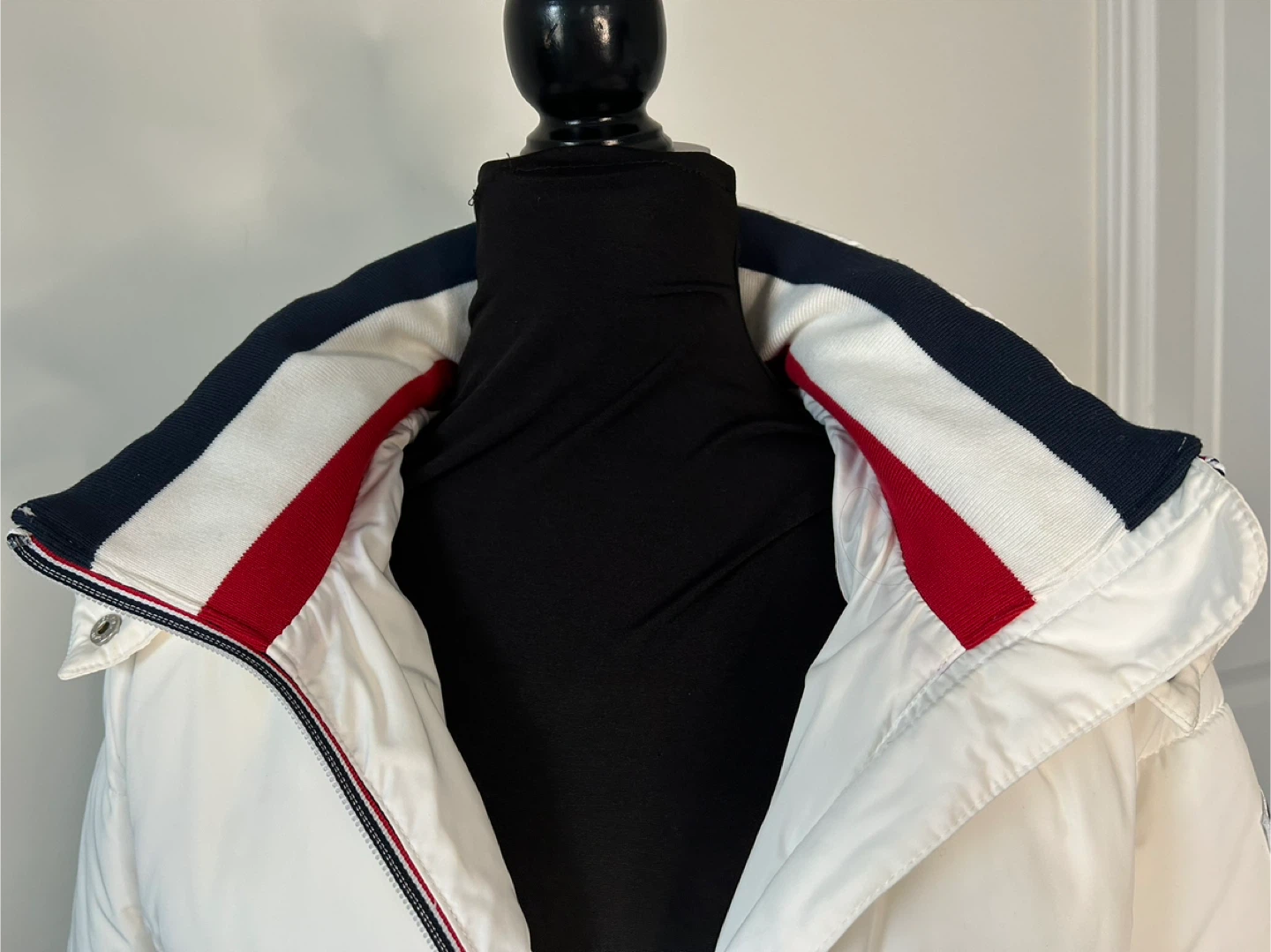 NEW with TAG - Tommy Hilfiger White Puffer Coat - Size M - photo 3