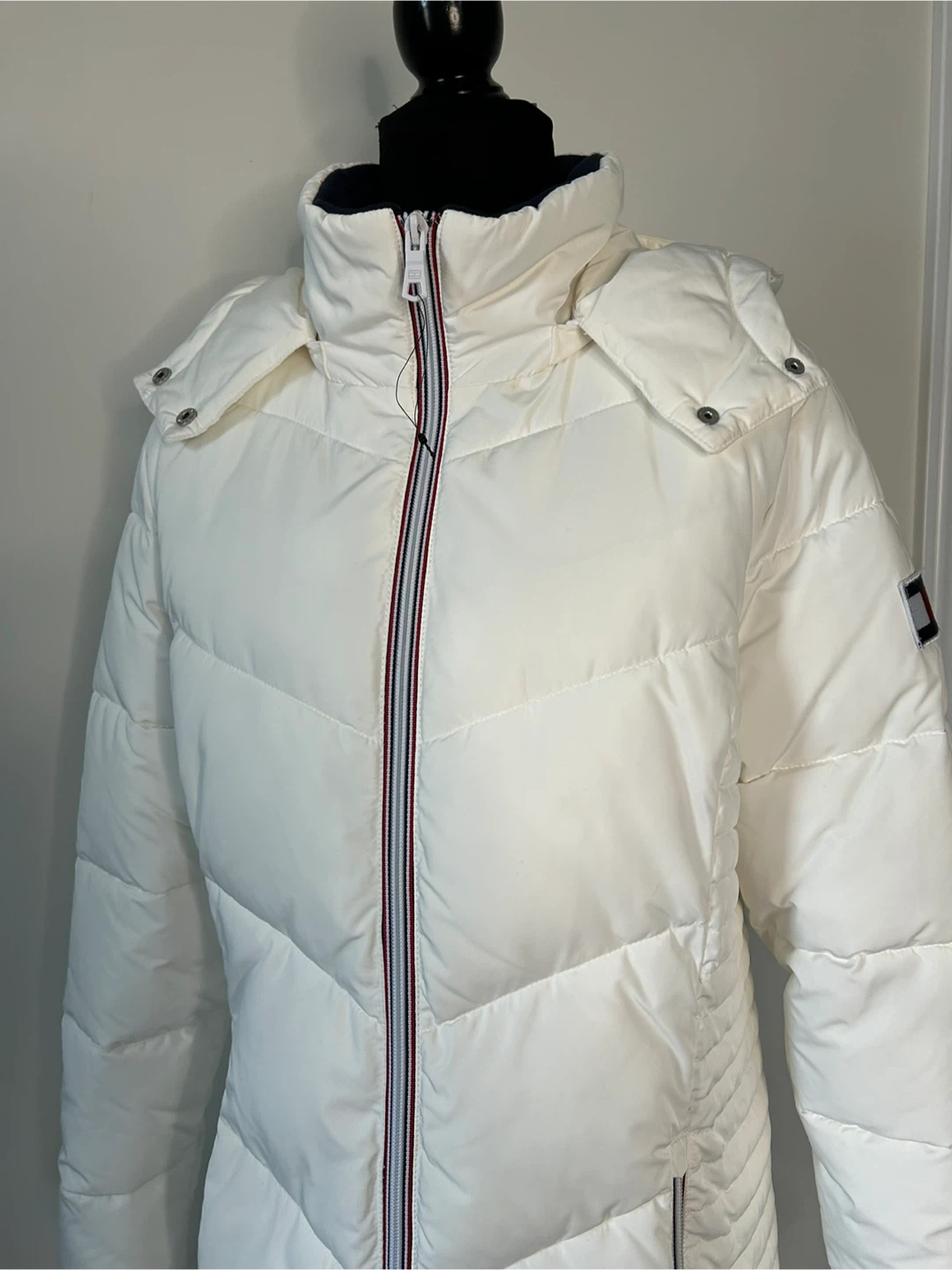 NEW with TAG - Tommy Hilfiger White Puffer Coat - Size M - photo 4