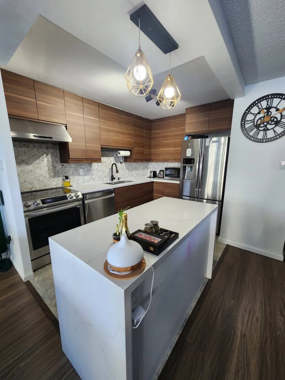 2 bed condo for rent near Kennedy Commons - Scarborough - photo 2