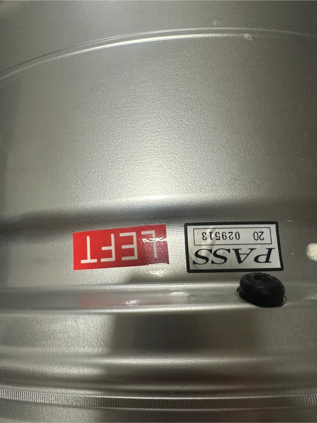 VOSSEN HYDROFORGED Silver Wheels - 20 image indicator(6)