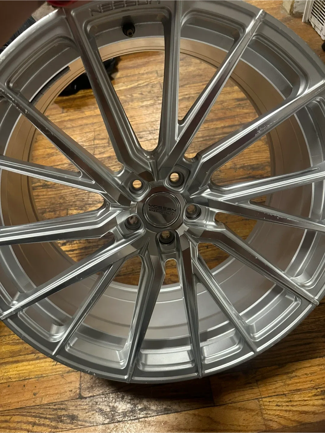 VOSSEN HYDROFORGED Silver Wheels - 20 image indicator(7)