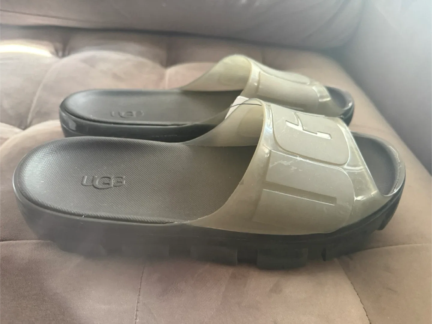 UGG Women's Zuma Slide - Size  8