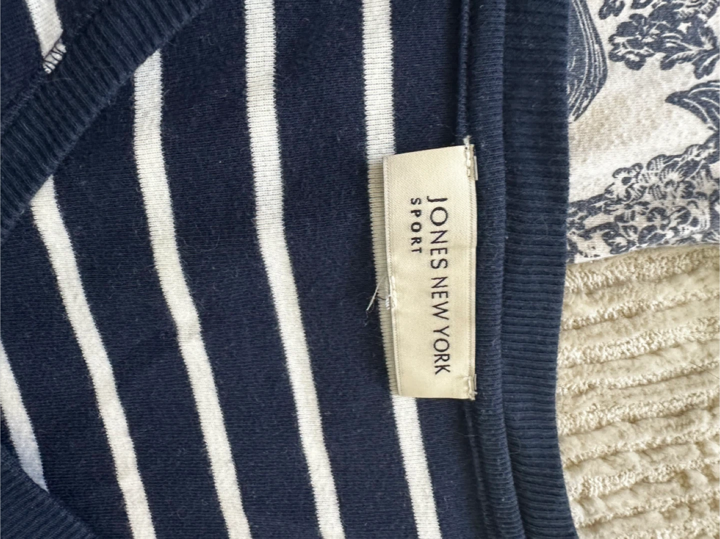 Mixed Lot: Ann Taylor, Santana, Jones New York - Size M - photo 3