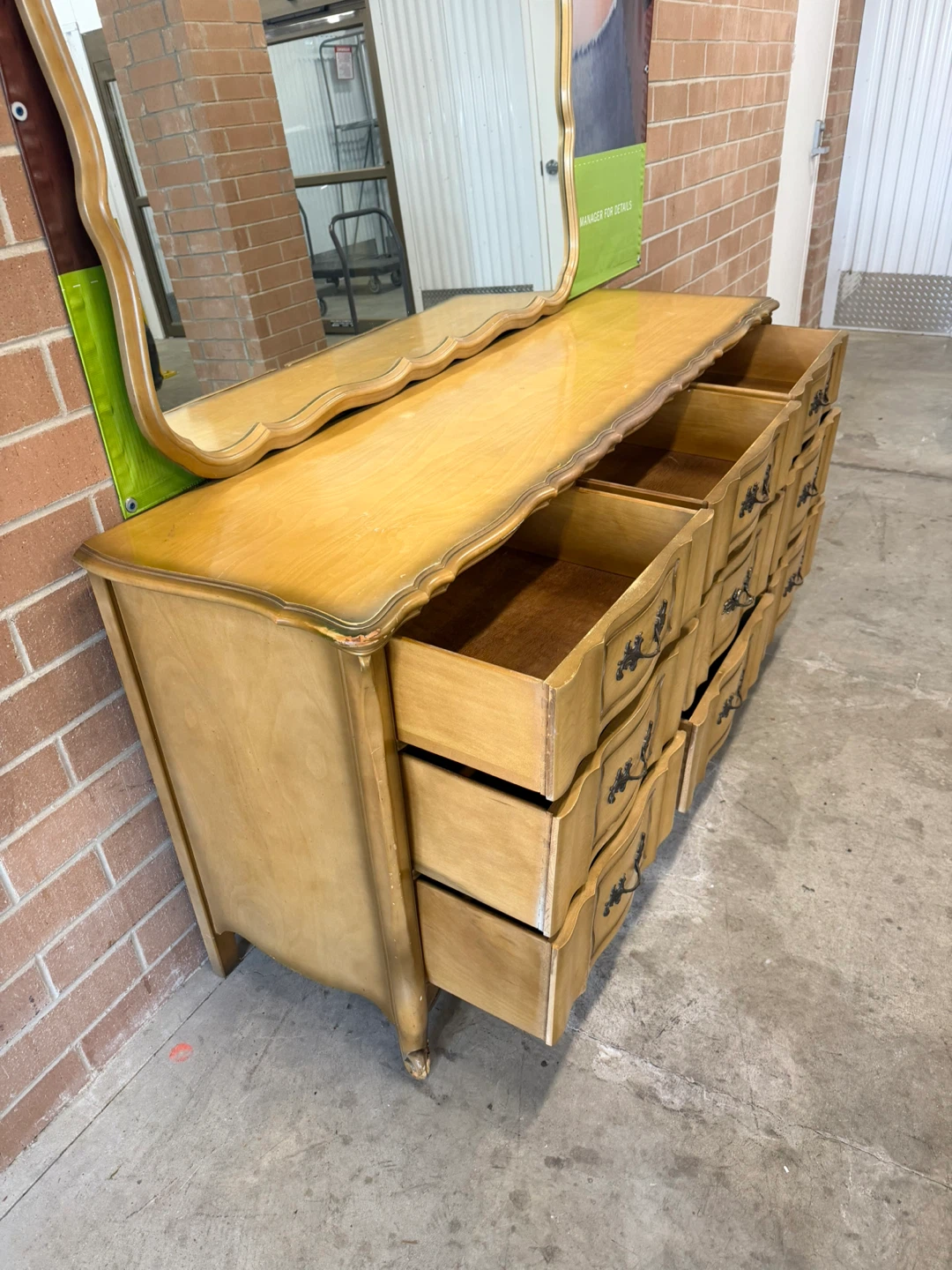 Vintage Dresser with Mirror - photo 3