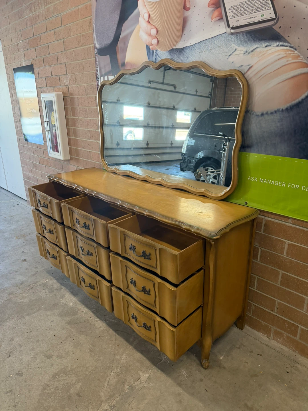 Vintage Dresser with Mirror - photo 4