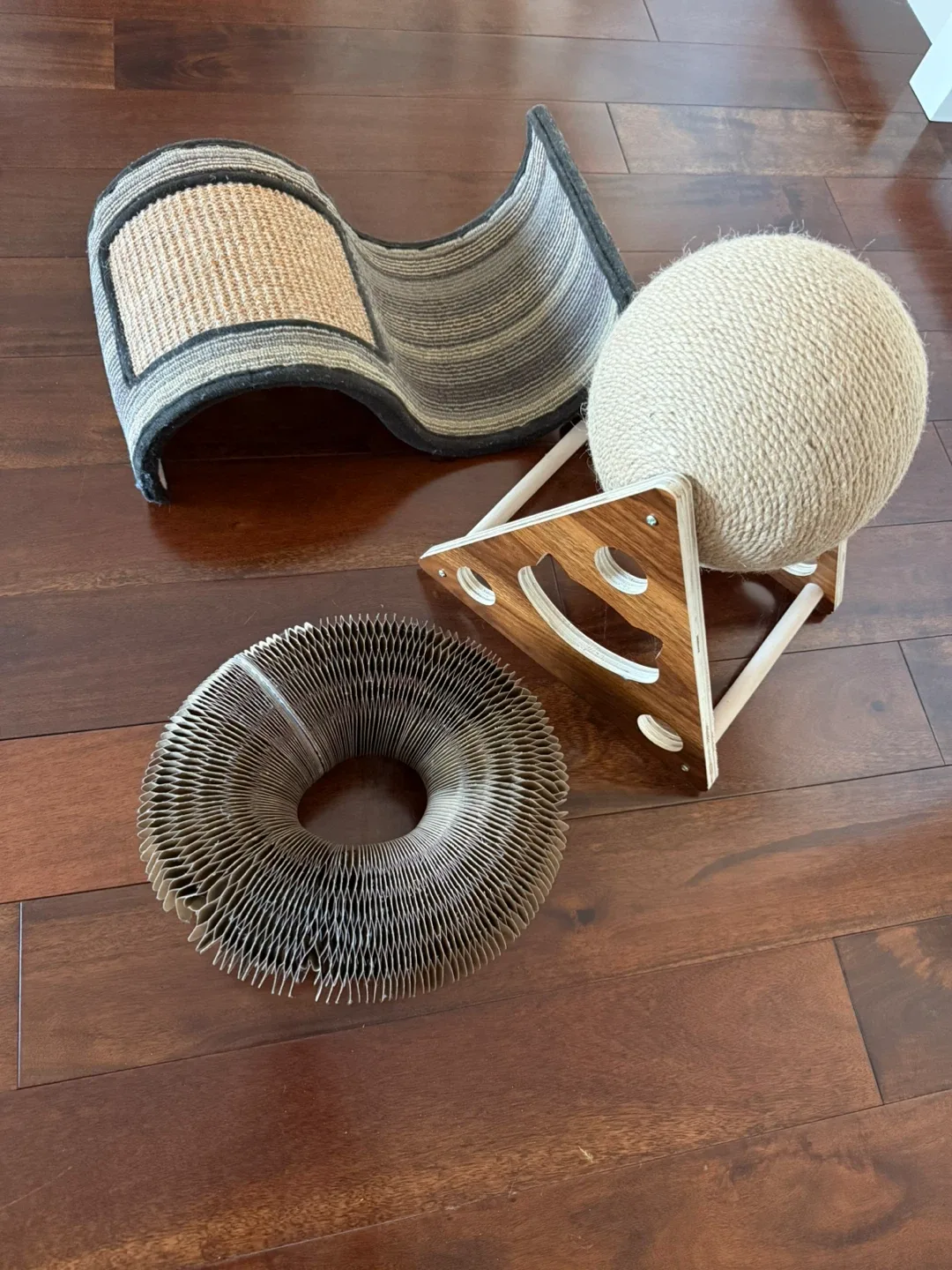 Cat Scratching Post & Pad Set