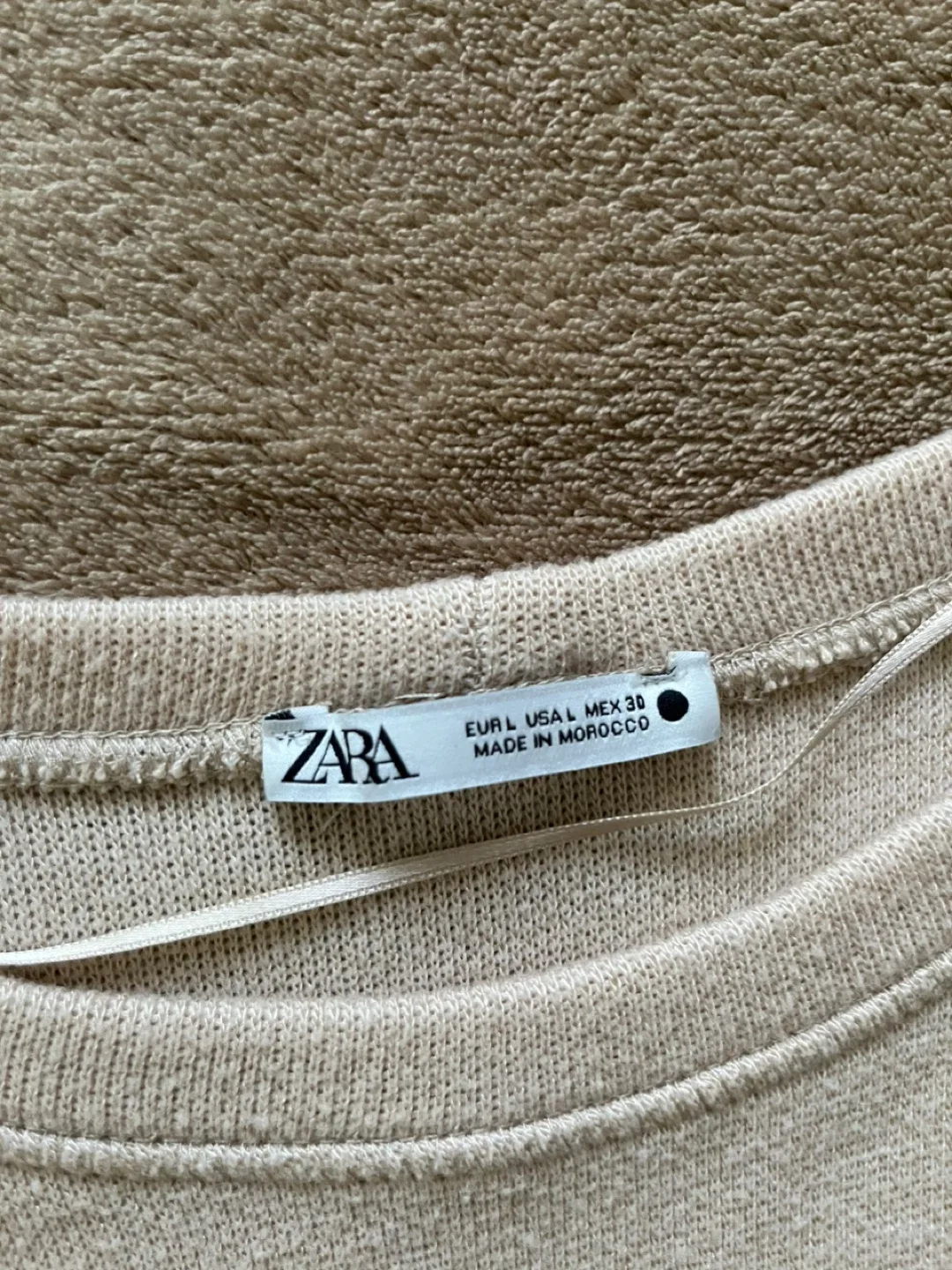 Zara Long Sleeve Top - Size L image indicator(3)