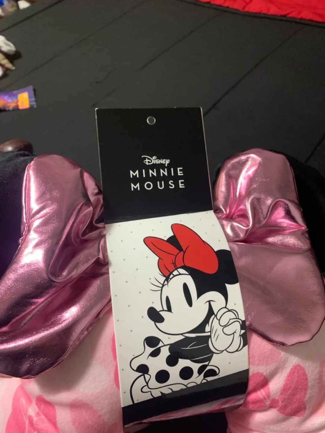 $20 Disney Minnie Mouse neck pillow image indicator(4)
