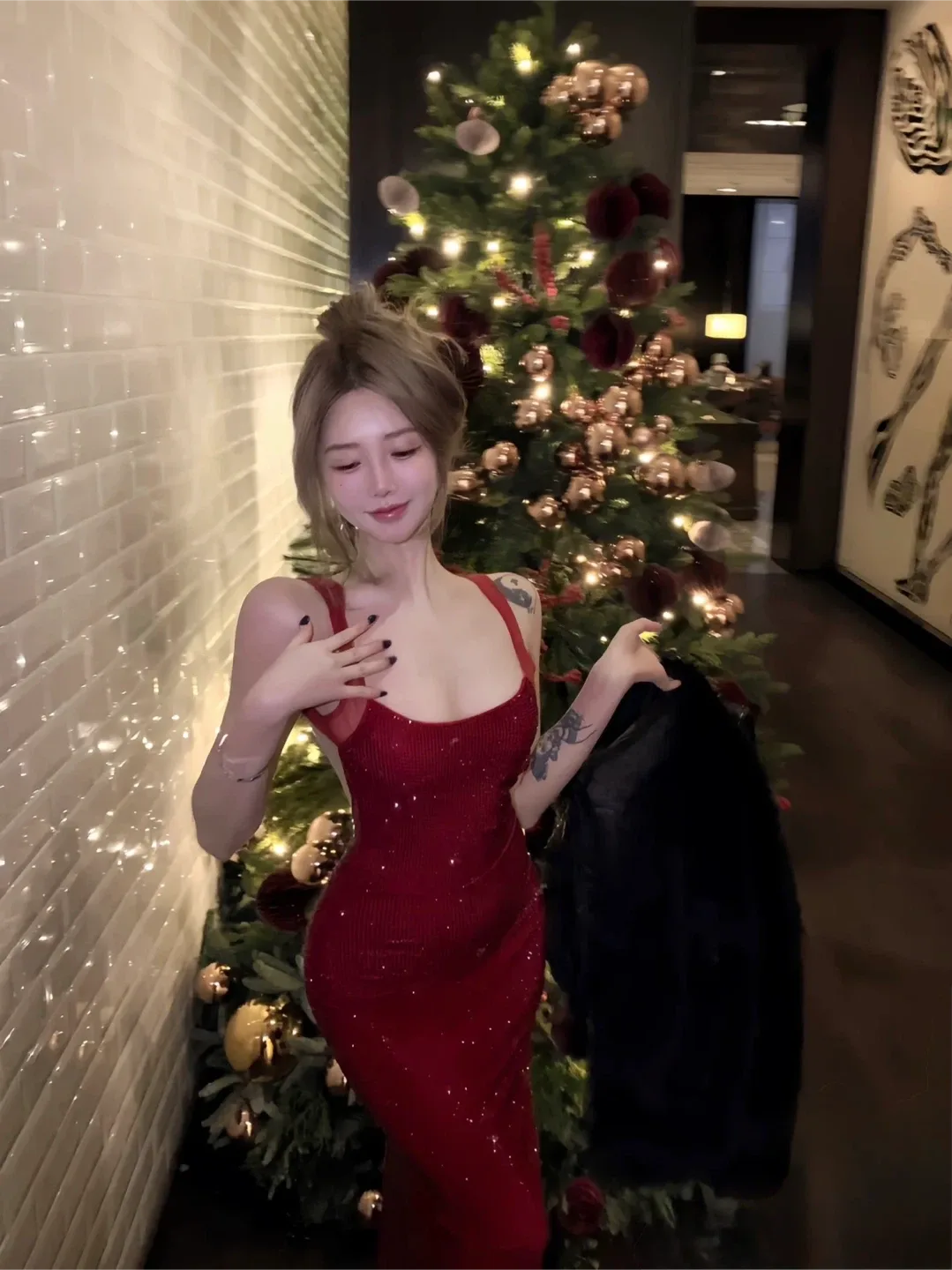 Christmas Shinny Red Dress image indicator(4)