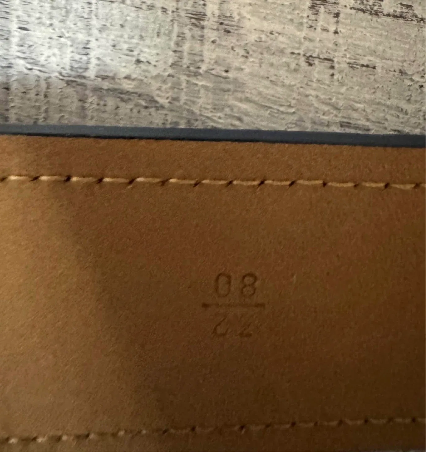 Ladies leather PRADA belt image indicator(5)