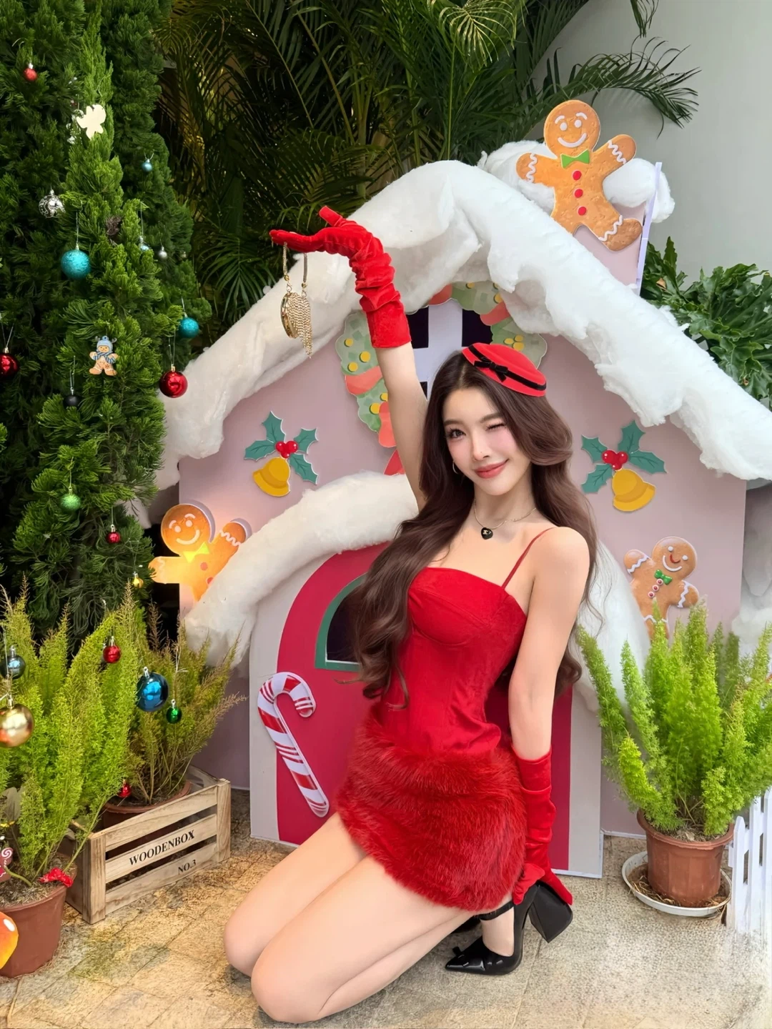 Red Fur Dress - photo 2