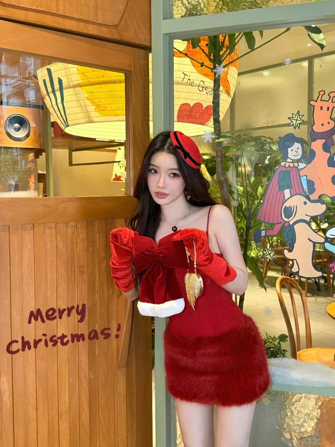 Red Fur Dress image indicator(7)