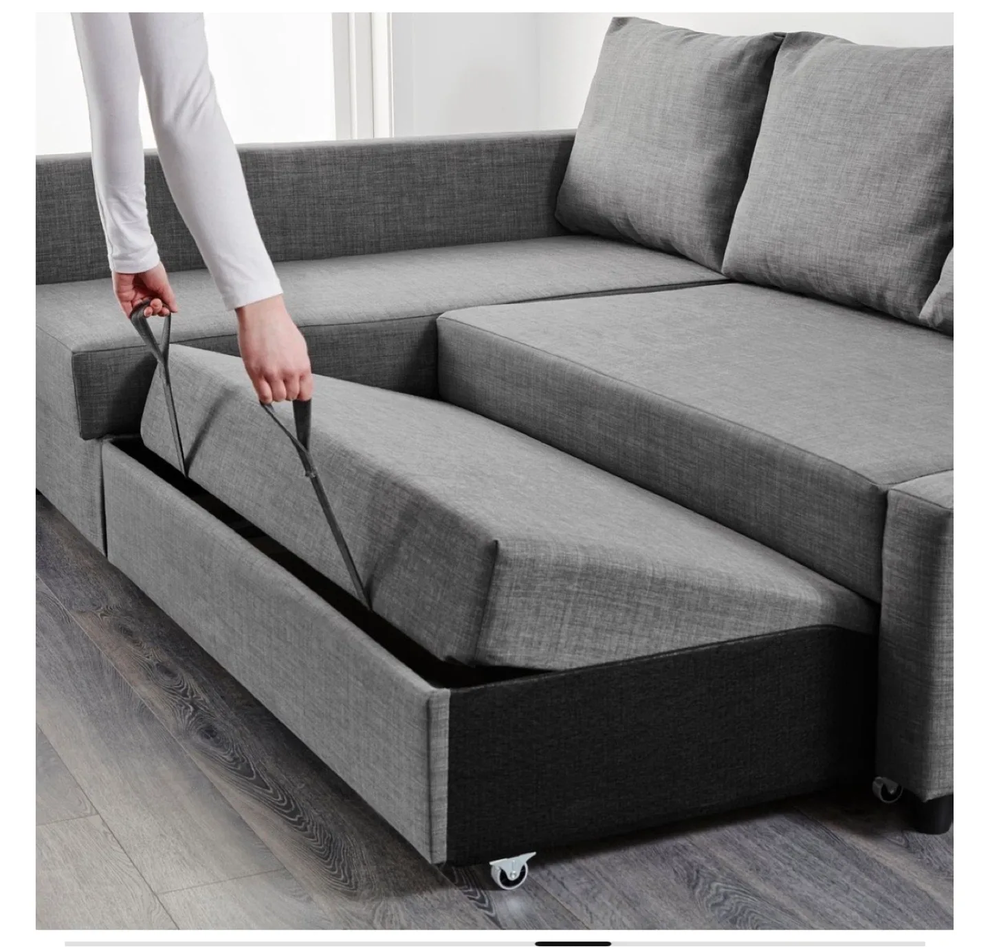 Modern L-Shape Sectional Sofa – Excellent Condition! image indicator(6)