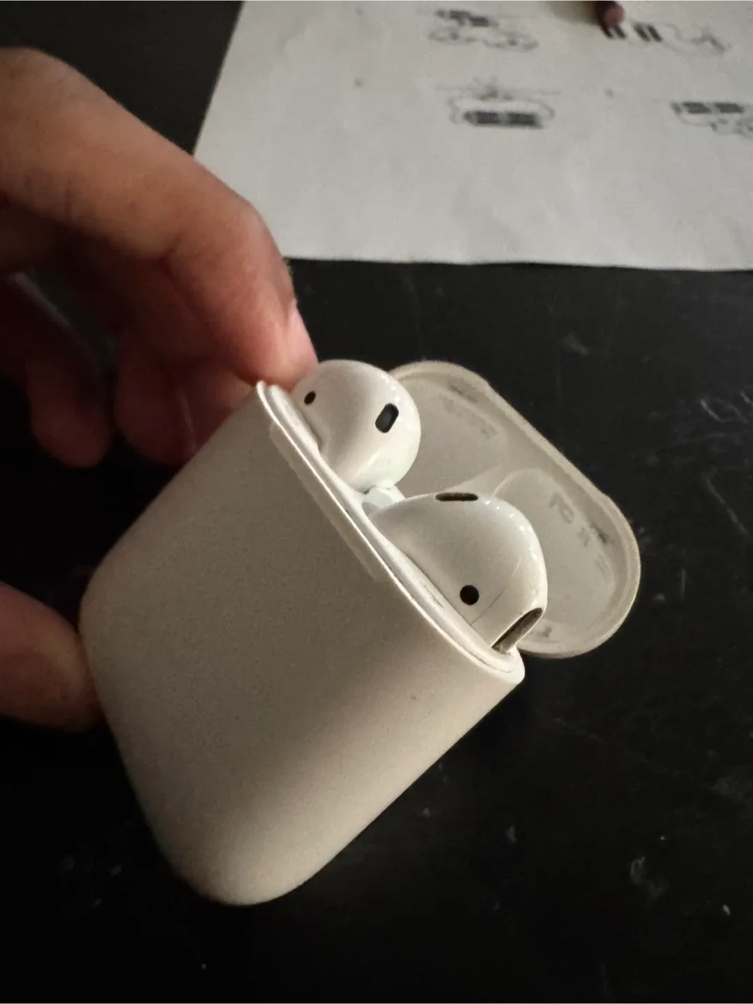 Apple AirPods (2nd generation)