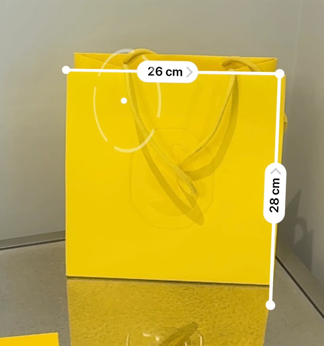 Swarovski Yellow Box & Bag Set image indicator(2)