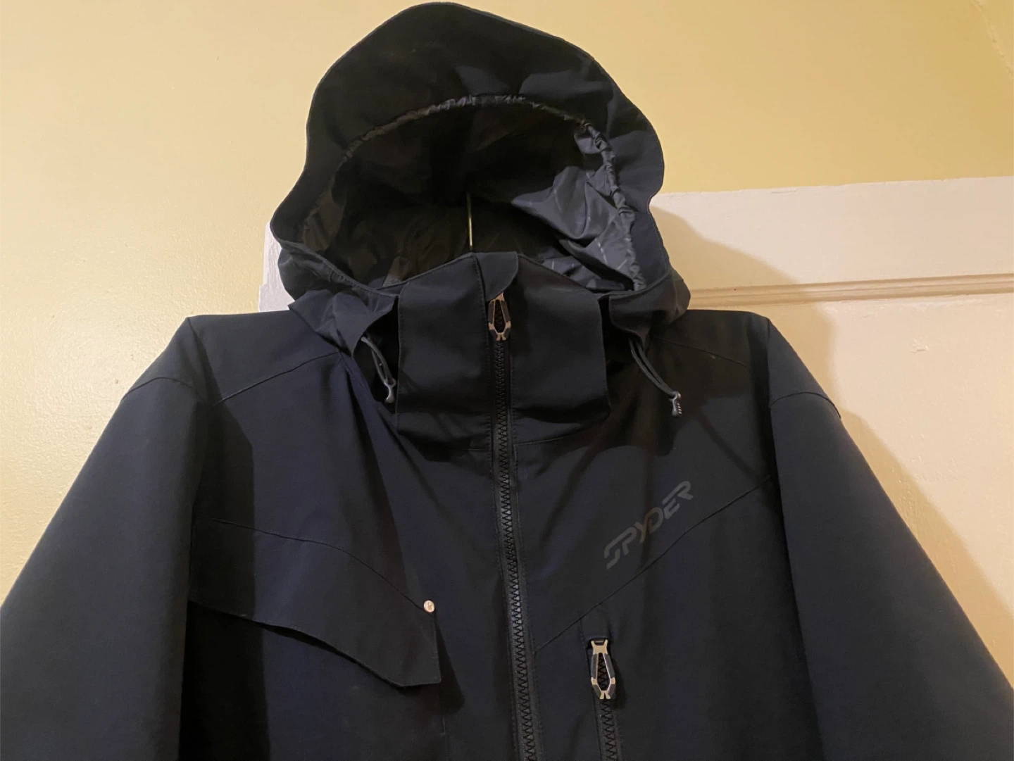 Men’s Spyder Coat Size XL - photo 2