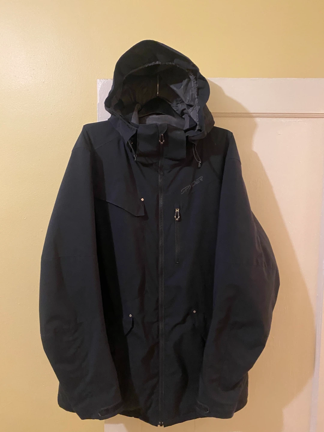 Men’s Spyder Coat Size XL