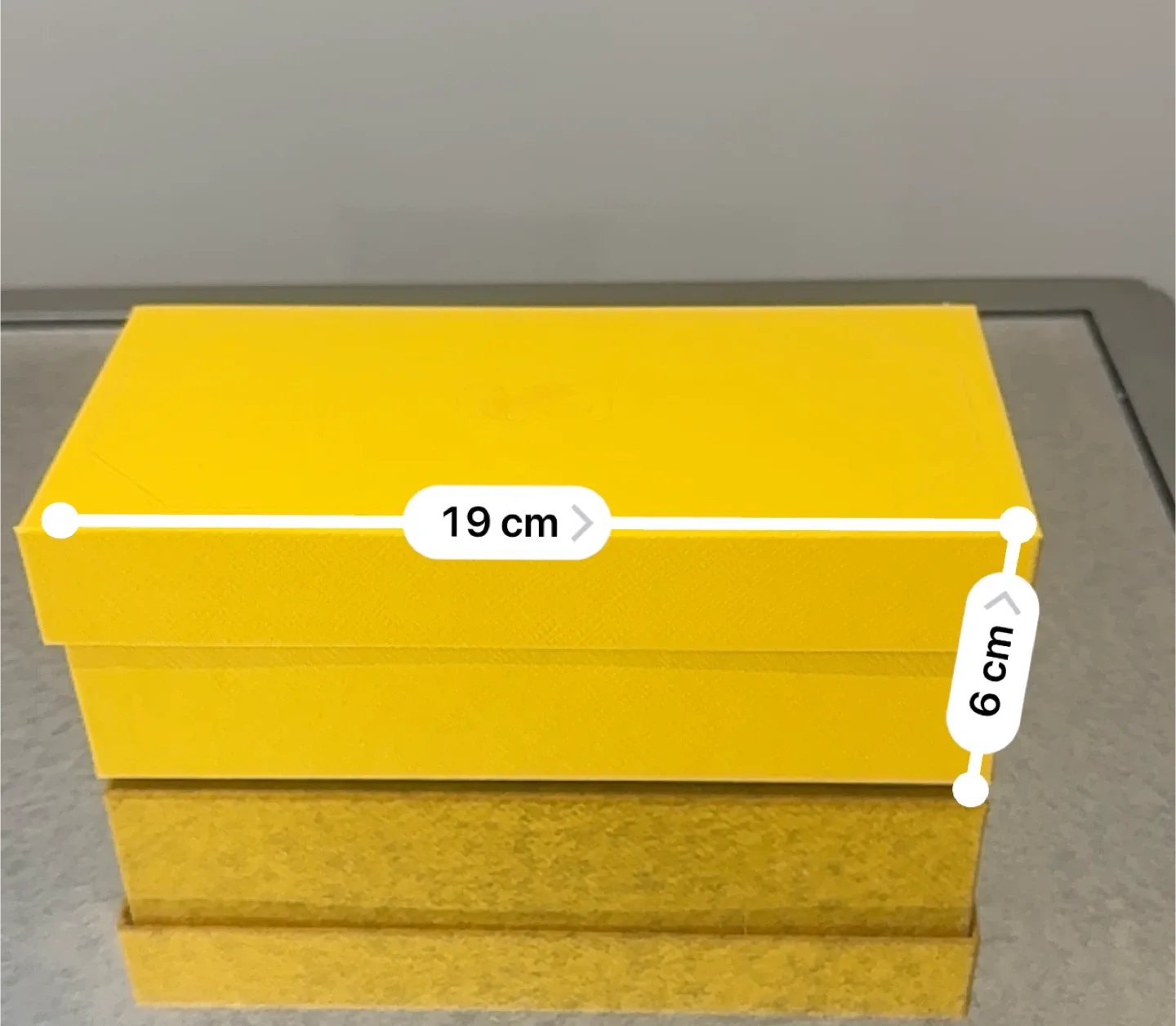 Swarovski Yellow Box & Bag Set image indicator(4)