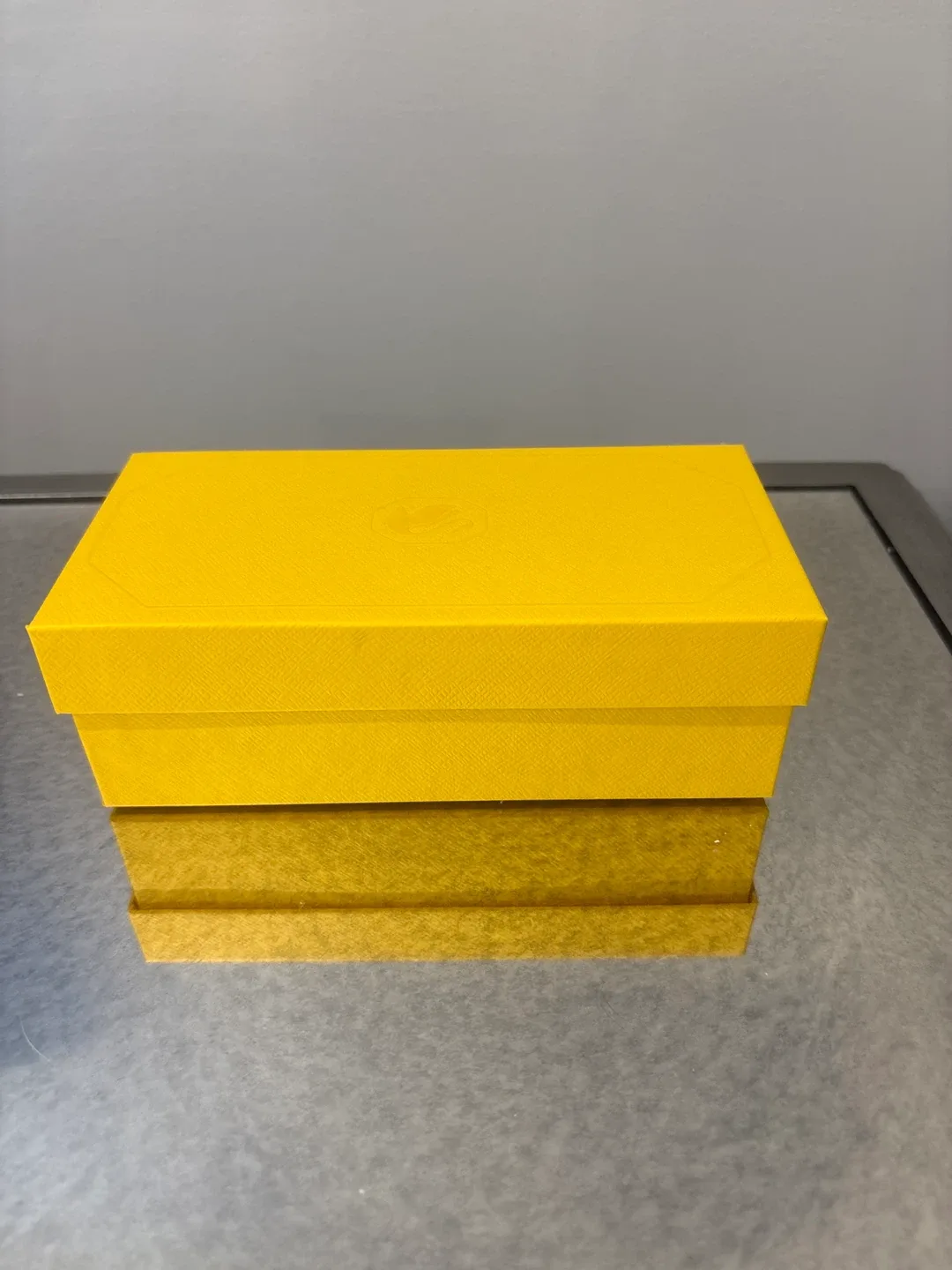 Swarovski Yellow Box & Bag Set image indicator(3)