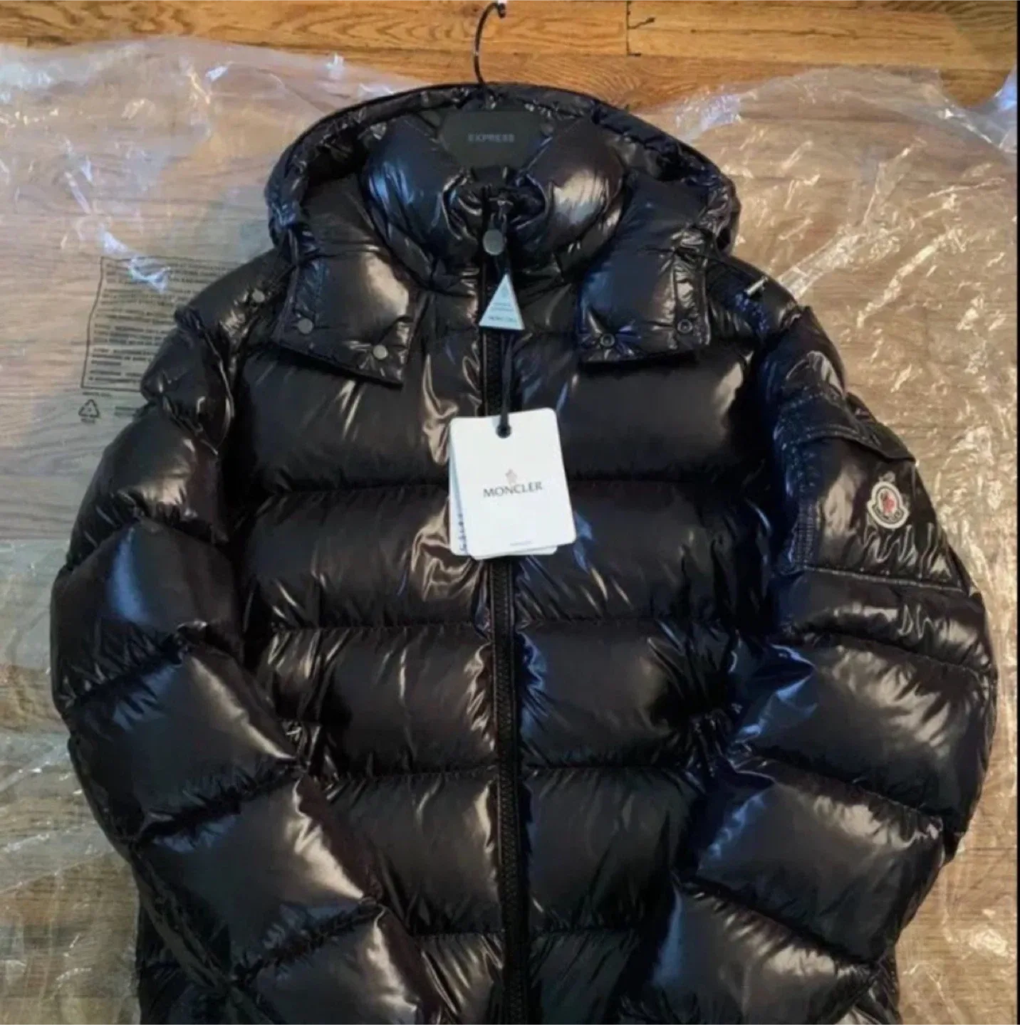 Moncler Maya *Brand New* image indicator(2)