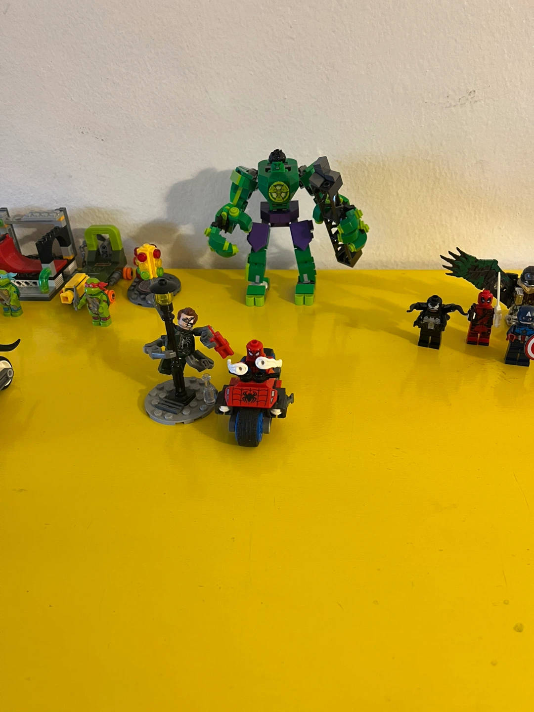 Lego Marvel & TMNT Minifigures & Sets - photo 3