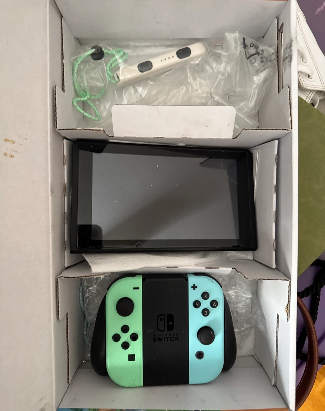 Animal crossing Nintendo switch- Limited edition - photo 2